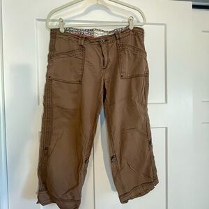 Adventura Capri Pants